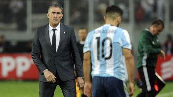 Edgardo Bauza en el empate de Argentina ante Perú en Lima por las Eliminatorias Edgardo Bauza en el empate de Argentina ante Perú en Lima por las Eliminatorias