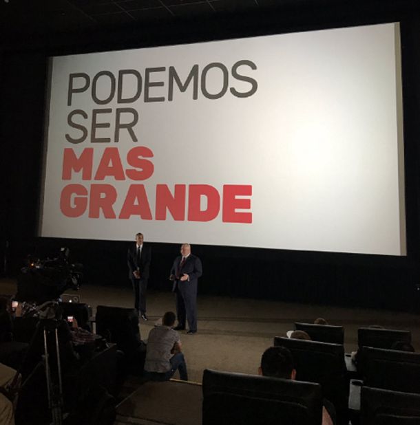 La presentación de Trezeguet junto a Caselli en el DOT