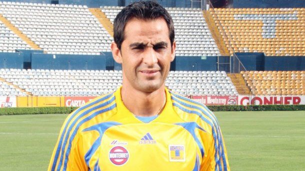 Detuvieron a ex campeón de Boca por violencia de género