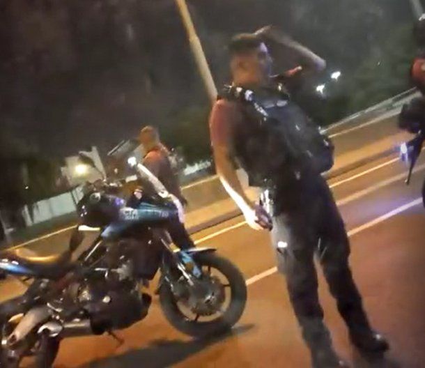 Autopista Dellepiane: un policía fue atropellado durante el corte de vecinos por falta de luz