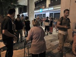 en su segundo dia de corralito, grecia no pagaria el prestamo al fmi en su segundo dia de corralito, grecia no pagaria el prestamo al fmi