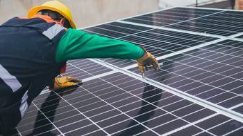 Con una inversión de 1.000 millones de dólares, UTE instalará un nuevo parque solar fotovoltaico. Con una inversión de 1.000 millones de dólares, UTE instalará un nuevo parque solar fotovoltaico.