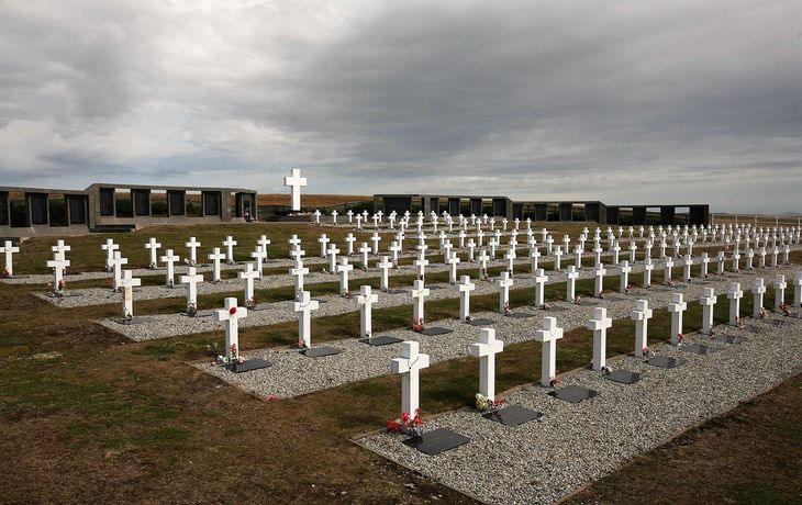 Identificaron a 88 de los soldados argentinos caídos en la guerra de Malvinas