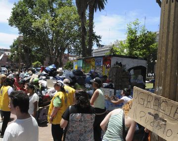 Solidaridad en Plaza de Mayo por los inundados