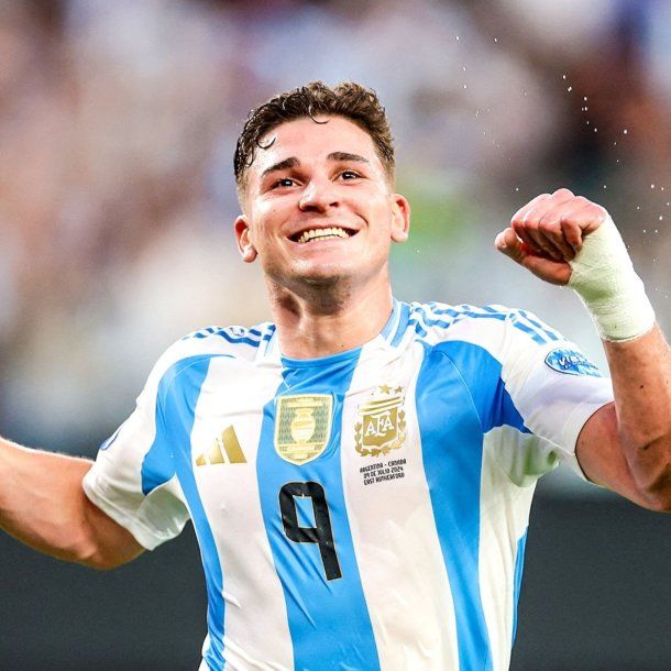 El gol de Julián Álvarez para el 1-0 de Argentina ante Canadá