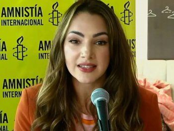 Denuncia a Juan Darthés: Laura Esquivel apoyó a Thelma Fardin