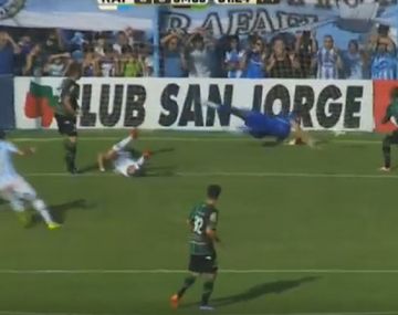 La impresionante atajada que valió un triunfo