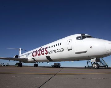 Aeronavegantes anunciaron un paro de una semana en la aerolínea Andes
