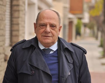 Quiere vecinos felices como en dictadura