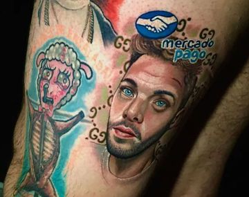 El insólito tatuaje que se hizo un joven y se volvió viral