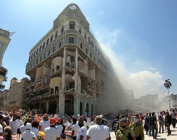 Ascienden a 30 los muertos por la explosión y derrumbe del Hotel Saratoga en Cuba
