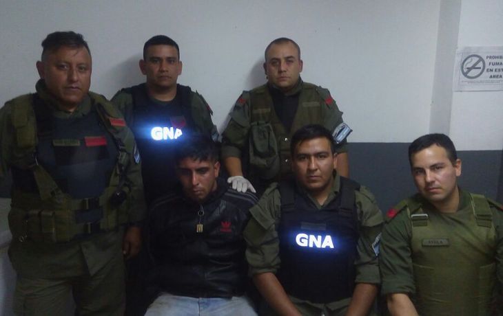 Dario Badaracco al ser detenido por Gendarmería Nacional