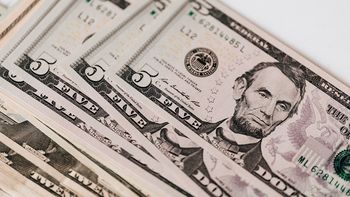 El dólar registra una caída del 2,91% interanual. El dólar registra una caída del 2,91% interanual.