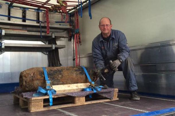 Evacuaron el estadio del Borussia Dortmund tras encontrar una bomba de la Segunda Guerra Mundial