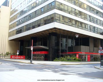 Millonaria multa al banco Santander Río por presunto  lavado de activos