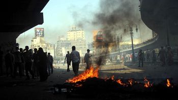 suman mas de mil los muertos y continuan las protestas suman mas de mil los muertos y continuan las protestas