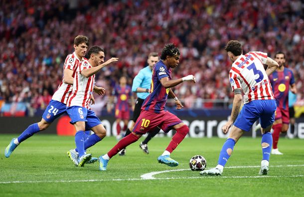 Atlético Madrid cayó ante Barcelona pero avanzó a semifinales de la Champions League