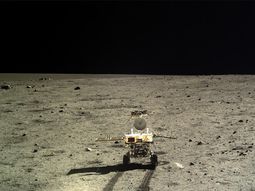 las primeras fotos del rover chino en la luna