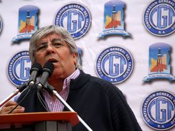 hugo moyano: este gobierno solo impone, no da respuestas hugo moyano: este gobierno solo impone, no da respuestas