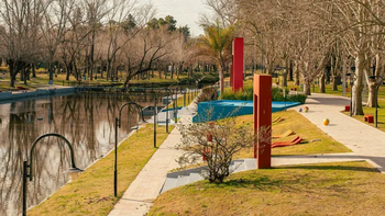 El pueblo para pasar un verdadero día de verano. El pueblo para pasar un verdadero día de verano.