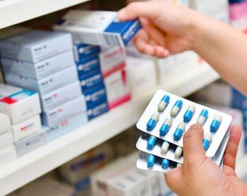 Farmacias deberán mostrar un QR con la lista de precios de los medicamentos