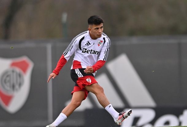 El presidente de Independiente Santa Fe le puso picante a la revancha con River: Ojalá Thiago Almada...