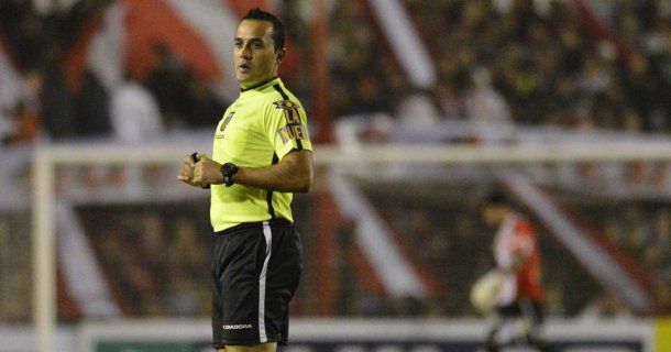 El duro comunicado de Estudiantes contra Fernando Espinoza tras el escándalo en la final del reducido por el ascenso