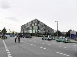 munich quedo paralizada tras el tiroteo en un centro comercial munich quedo paralizada tras el tiroteo en un centro comercial