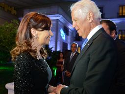 CFK saludó a Joe Biden antes de la asunción de Bachelet