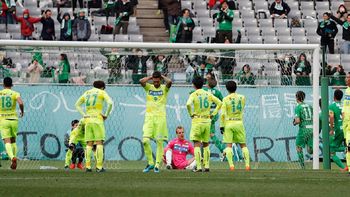 el ruso rodriguez debuto en la b de japon: se comio dos goles en la derrota del jef united el ruso rodriguez debuto en la b de japon: se comio dos goles en la derrota del jef united