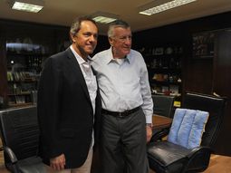 para gioja, el pj tiene que abrirle las puertas de par en par a todos los peronistas para gioja, el pj tiene que abrirle las puertas de par en par a todos los peronistas