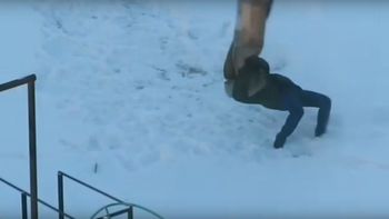 Un peleador contra una alfombra Un peleador contra una alfombra