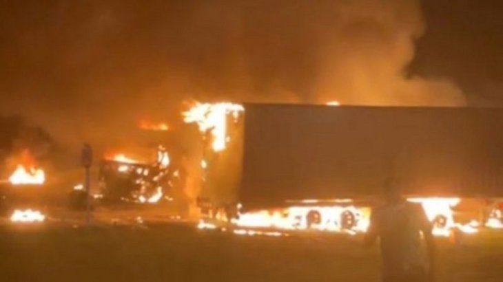 Ascienden a 4 los muertos por el accidente en Panamericana en el que explotó un camión con combustible