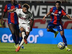 lanus sorprendio a san lorenzo y le gano por 3-2 en el nuevo gasometro lanus sorprendio a san lorenzo y le gano por 3-2 en el nuevo gasometro