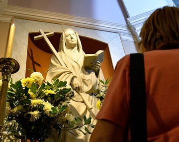 El papa Francisco realiza este domingo la canonización de Mama Antula