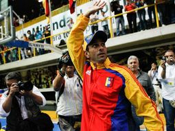 capriles corono su campana con un partido de basquet capriles corono su campana con un partido de basquet