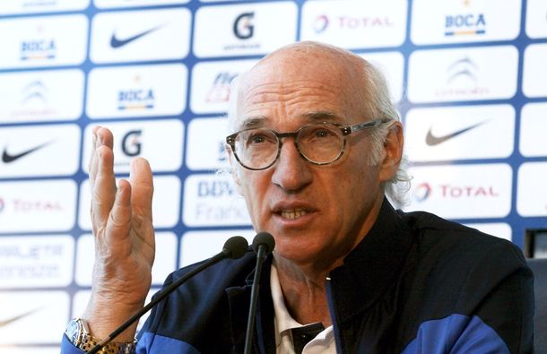 Ahora por Gago: Bianchi sigue con bronca con Sabella