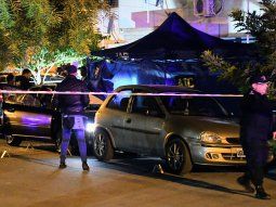 Crimen en Rosario: asesinaron de 38 disparos a un joven y a su bebé: ¿fue un ajuste narco?