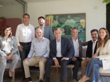 Foto de unidad en el PRO a dos meses del cierre de listas