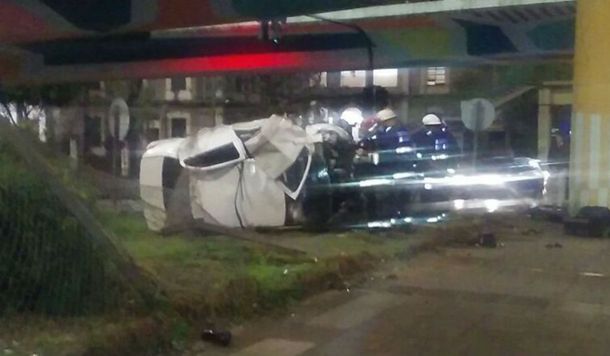 El auto cayó desde General Paz a Avenida Libertador