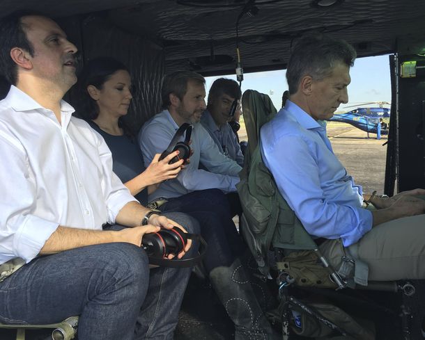 Macri sobrevoló zonas inundadas y prometió obras en Santa Fe y Entre Ríos