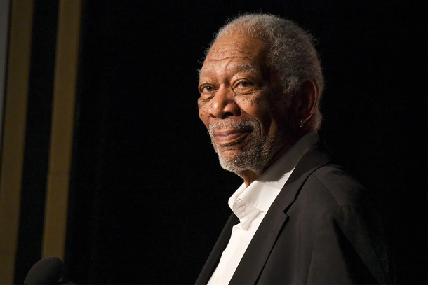 El thriller psicológico protagonizado por Morgan Freeman sobre un asesino serial