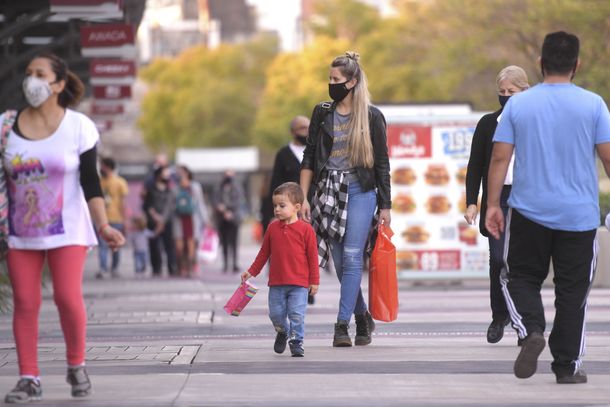 Más joggins y menos corbatas: así se reflejó en las búsquedas de internet el impacto de la pandemia en la economía
