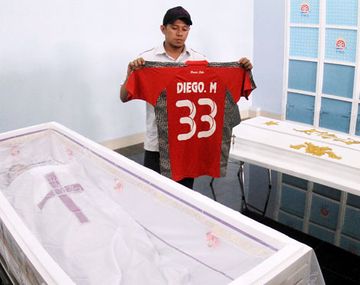 Escándalo: un club indonesio dejó morir a un futbolista paraguayo