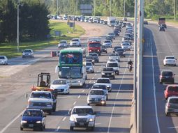 Unos 2.000 autos por hora se dirigen hacia la Costa Atlántica