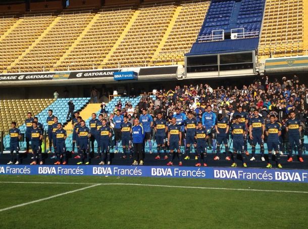 Boca presentó al plantel a lo River en La Bombonera