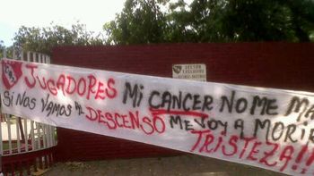 independiente no tiene paz y entrena con custodia policial independiente no tiene paz y entrena con custodia policial