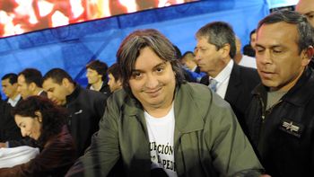 insolito: ahora clarin le exige a maximo que pida un exhorto a ee.uu. insolito: ahora clarin le exige a maximo que pida un exhorto a ee.uu.