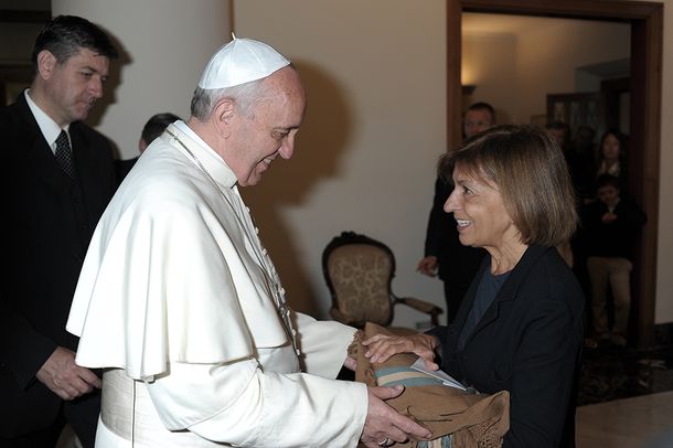 Los catamarqueños le hicieron un regalo muy especial a Francisco