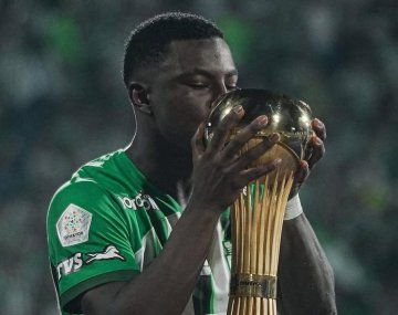 Boca piensa en el mercado de pases: están siguiendo a Marino Hinestroza